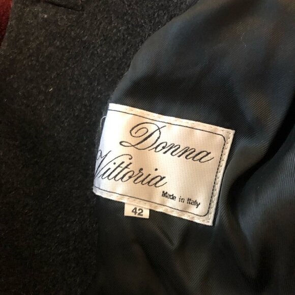 Donna Vittoria Italian Virgin Wool and Mohair Black/Charcoal Trench Coat Size 8 - Picture 2 of 16